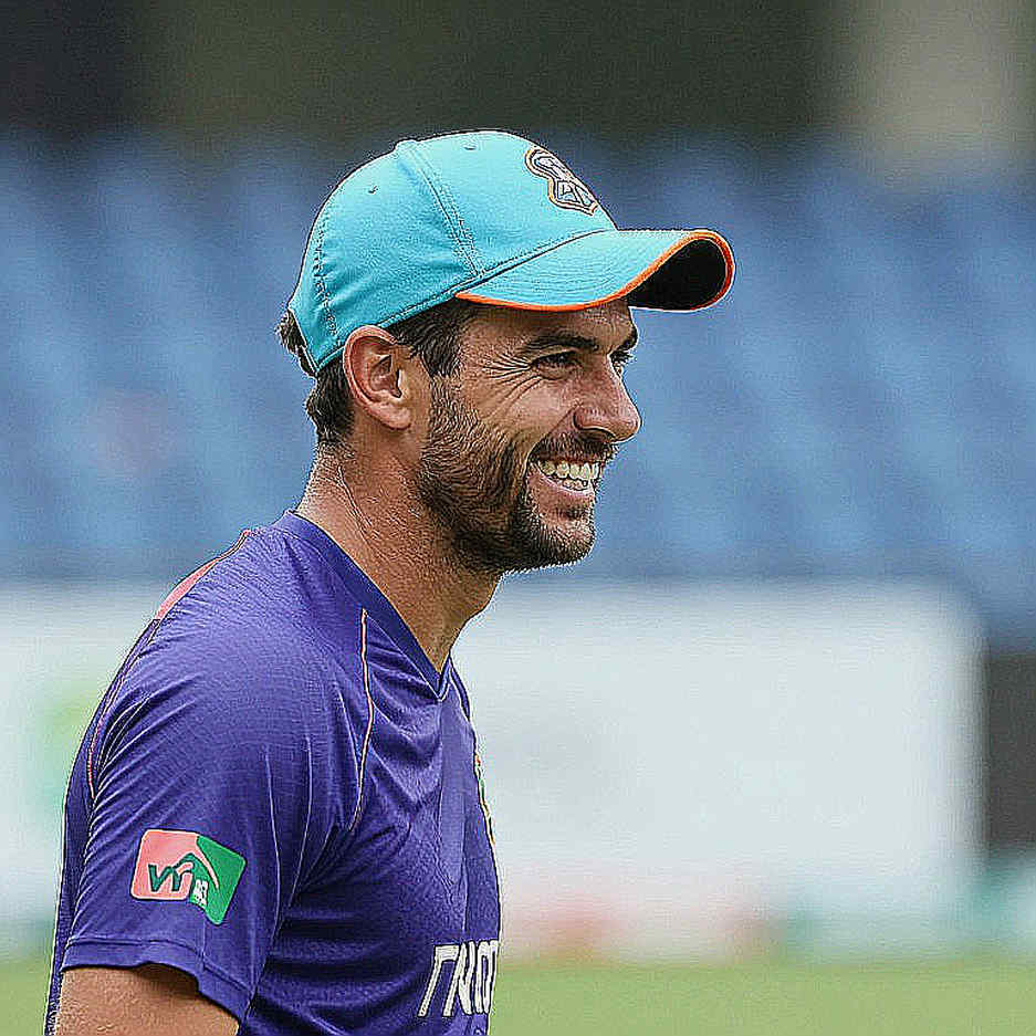 বোহরানওয়ালির ১০২ রান: ওমাইমা সোহাইলের ৭২, রামিন শামিমের ৩/৫ আর পাকিস্তান নারী টি-টোয়েন্টির অসম মাঠ