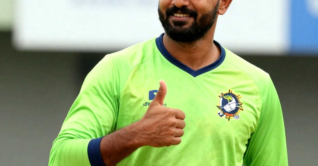 কাউন্টির ১৬ উইকেট থেকে আবুধাবির তাপ: খালেদ আহমেদের ছন্দ আর বাংলাদেশের লাল বলের ভিত