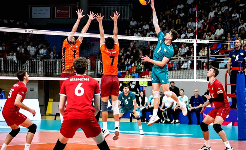 থাইল্যান্ডের ছায়া আর জাপানের ঘড়ি: এশিয়াড ভলিবল ফাইনালের আগে চায়নার আসল পরীক্ষা থাইল্যান্ডের ছায়া আর জাপানের ঘড়ি: এশিয়াড ভলিবল ফাইনালের আগে চায়নার আসল পরীক্ষা