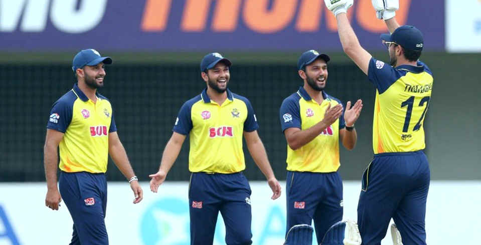 ডট বলের লেজার: বিপিএল গ্রুপ পর্ব যেভাবে স্কোরবোর্ড আর প্রক্রিয়ার দুই সত্য দেখাল