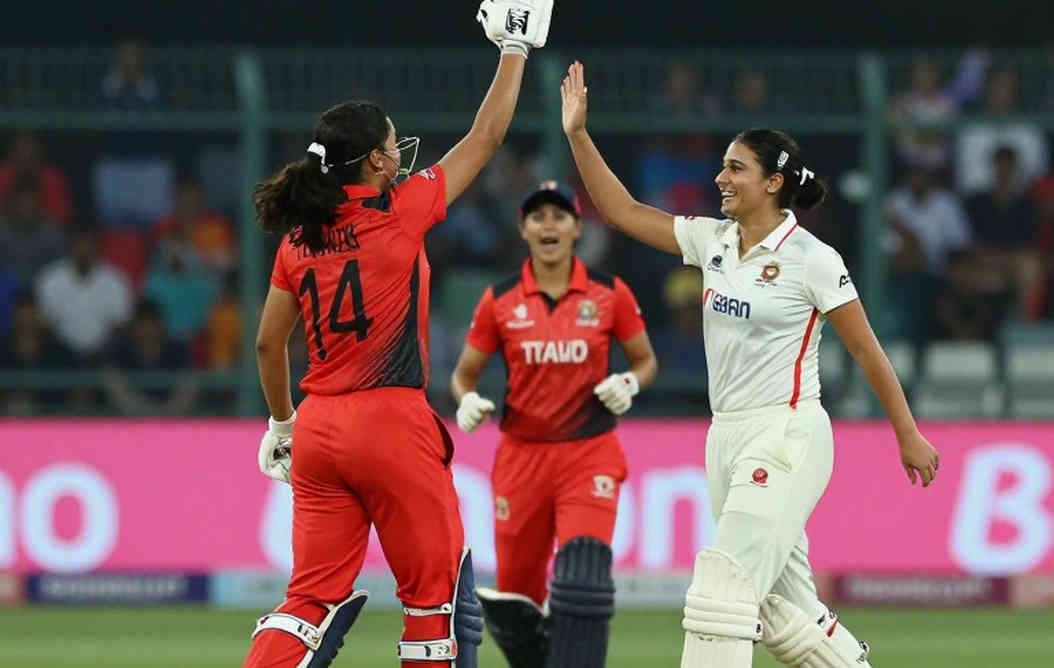 ডারবানের ৩৩ বল, রেনশ'র ১৯০ আর অস্ট্রেলিয়ার নিজের হাতে বানানো নির্বাচনী ধাঁধা