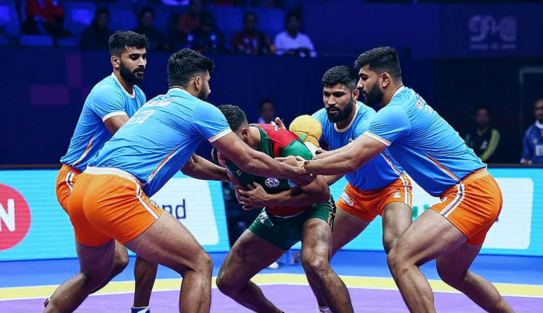 হাই-ফ্লায়ারের বেঞ্চ: ভারত–ইরান ফাইনালে ফর্মের অঙ্ক, তারকার ওজন আর তথ্যের ফাঁক